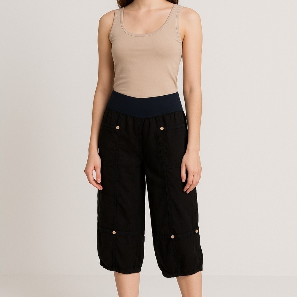 Italian Linen Cropped Pants – Boho Minimalist Black with Button Details M/L